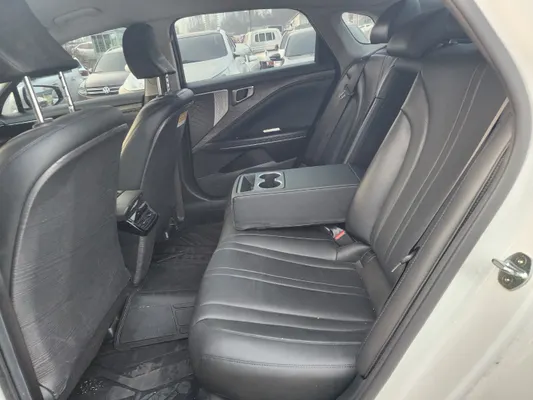 2022 Kia K8 — foto 10 / 10