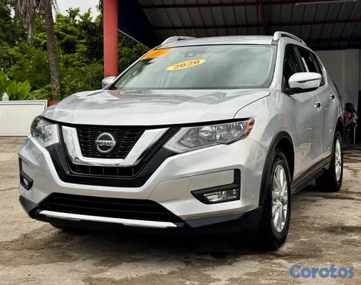 2020 Nissan Rogue — foto 3 / 11