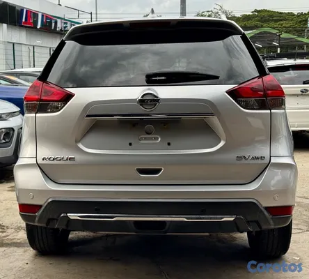 2020 Nissan Rogue — foto 6 / 11