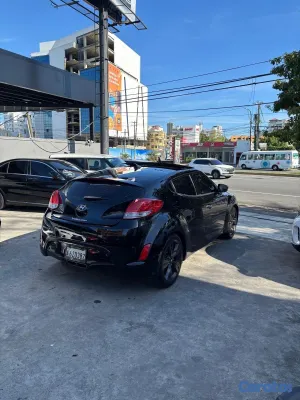 2014 Hyundai Veloster — foto 6 / 8