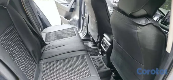 2020 Toyota Rav-4 — foto 8 / 8