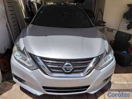 2016 Nissan Altima — foto 6 / 7
