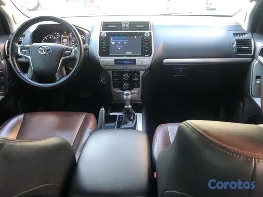 2019 Toyota Land Cruiser Prado — foto 5 / 10