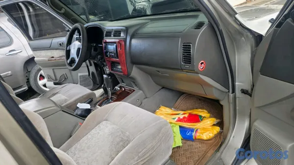 2002 Nissan Patrol — foto 5 / 10