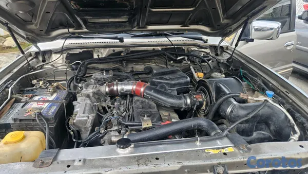 2002 Nissan Patrol — foto 8 / 10