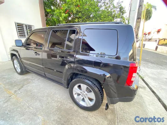 2016 Jeep Patriot — foto 4 / 9