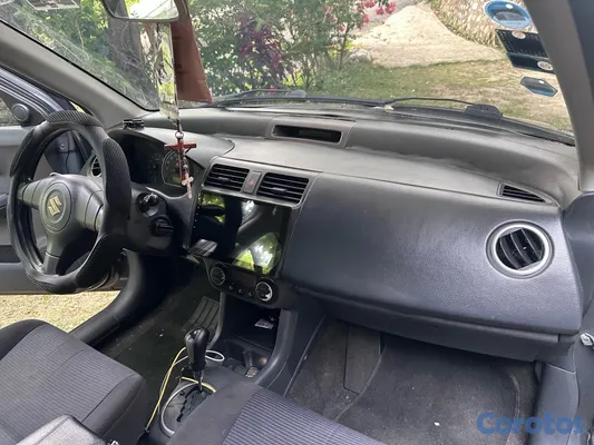 2009 Suzuki Swift — foto 7 / 9