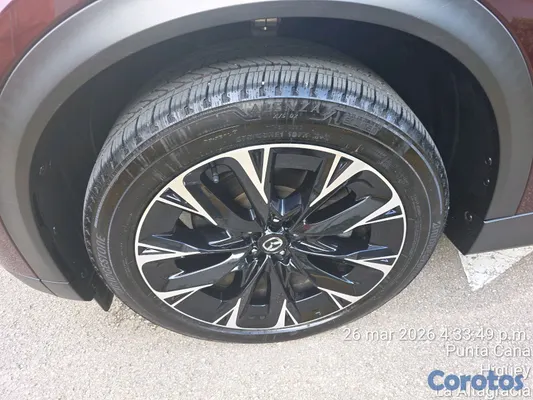 2024 Mazda CX-90 — foto 13 / 17