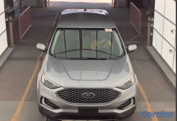 2023 Ford Edge — foto 12 / 18