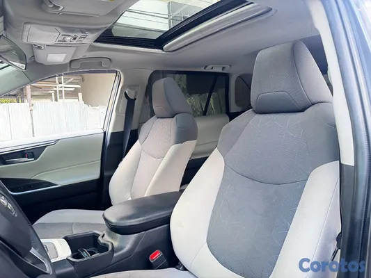 2023 Toyota Rav-4 — foto 10 / 14