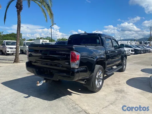 2018 Toyota Tacoma — foto 5 / 7