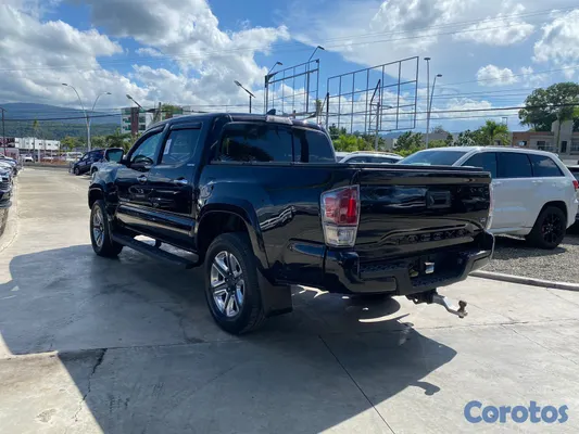 2018 Toyota Tacoma — foto 7 / 7