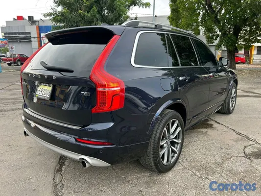 2019 Volvo Xc90 — foto 9 / 10