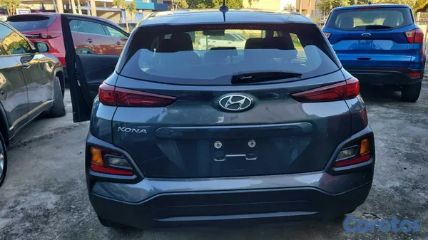 2021 Hyundai KONA — foto 6 / 10
