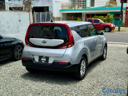 2021 Kia Soul — foto 6 / 10