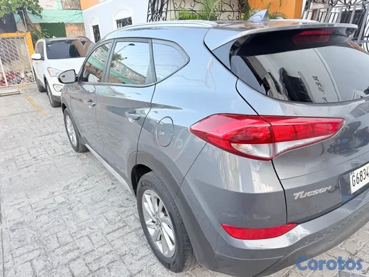 2018 Hyundai Tucson — foto 2 / 10