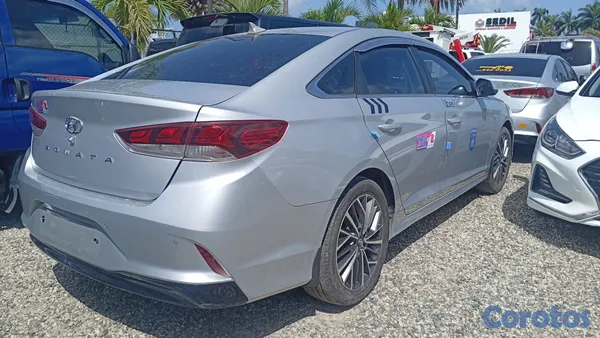 2020 Hyundai Sonata — foto 3 / 10