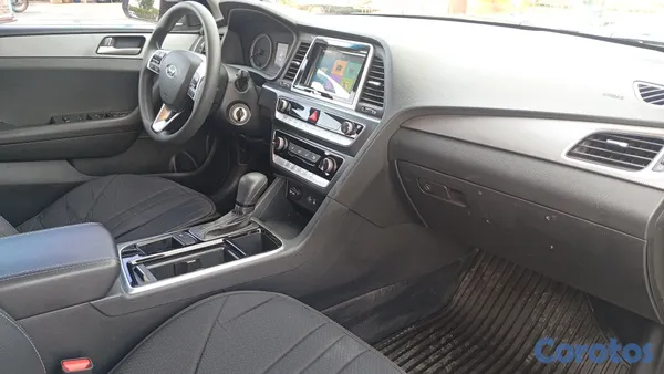 2020 Hyundai Sonata — foto 6 / 10