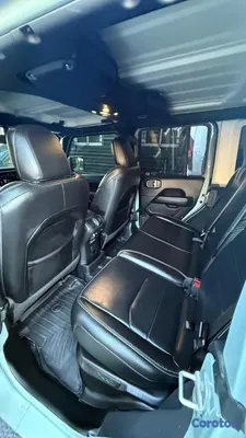 2023 Jeep Sahara — foto 8 / 14