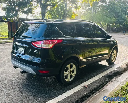 2014 Ford Escape — foto 5 / 12