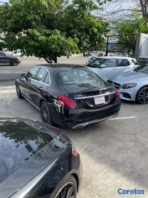 2020 Mercedes-Benz Mercedes Benz C-300 — foto 9 / 10