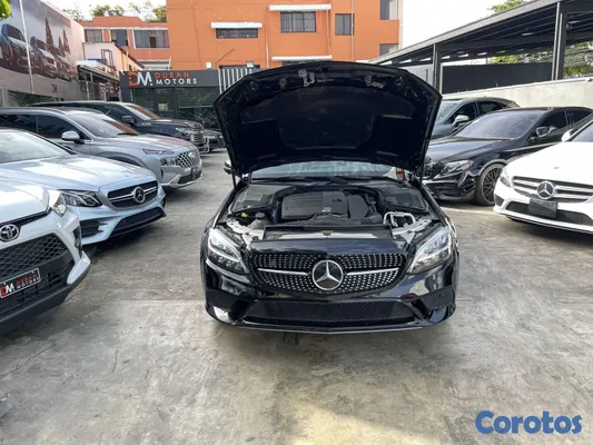 2020 Mercedes-Benz Mercedes Benz C-300 — foto 10 / 10