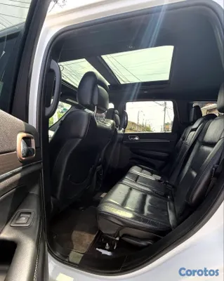 2017 Jeep Grand Cherokee — foto 8 / 10