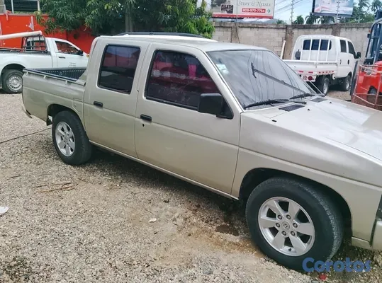 2000 Nissan Con la mejor para trabajarrr! 🙏🏽🙏🏽 — foto 9 / 9