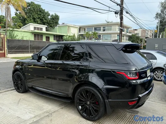2018 Land Rover Range Rover — foto 8 / 11
