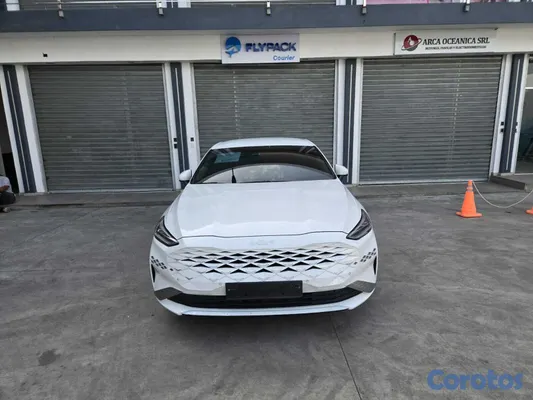 2018 Kia K8