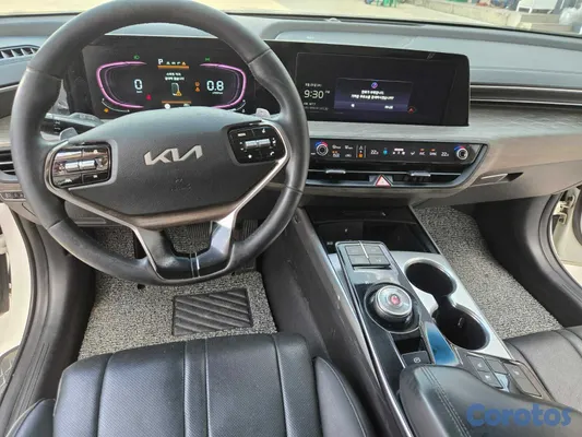 2018 Kia K8 — foto 9 / 12