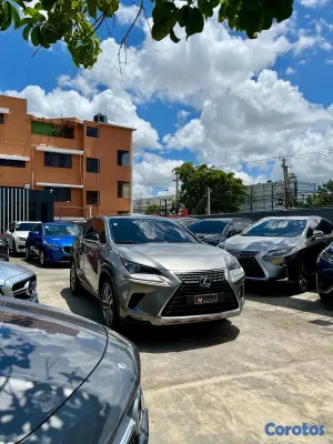 2019 Lexus NX — foto 3 / 10