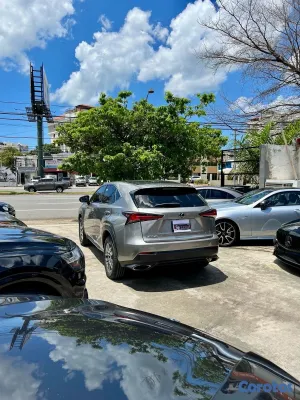 2019 Lexus NX — foto 8 / 10