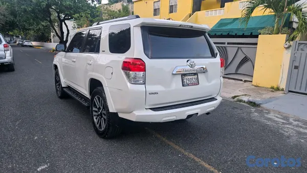 2013 Toyota 4 Runner — foto 3 / 10