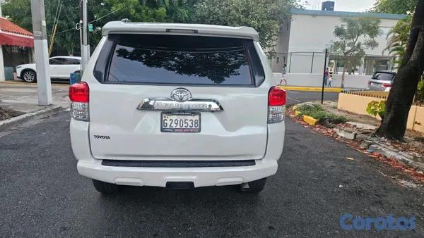 2013 Toyota 4 Runner — foto 4 / 10