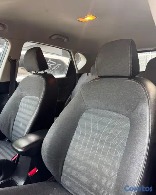 2022 Kia Sonet — foto 7 / 8