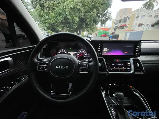 2022 Kia Sorento — foto 15 / 16