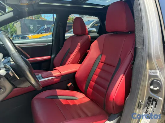 2021 Lexus Rx — foto 12 / 13