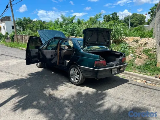 1995 Peugeot 406 — foto 15 / 20