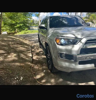 2020 Toyota 4 Runner — foto 3 / 7