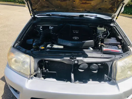 2006 Toyota 4 Runner — foto 7 / 8
