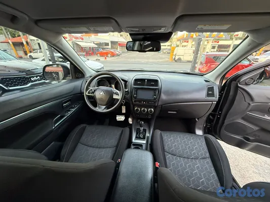 2021 Mitsubishi Outlander — foto 6 / 7