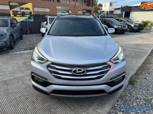 2018 Hyundai Santa Fe — foto 2 / 9