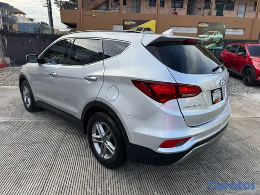 2018 Hyundai Santa Fe — foto 4 / 9