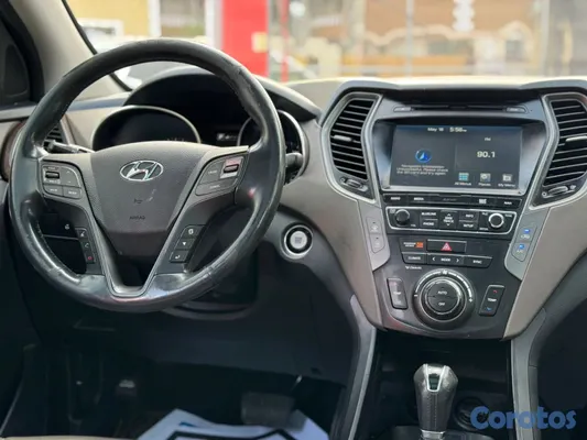 2018 Hyundai Santa Fe — foto 5 / 9