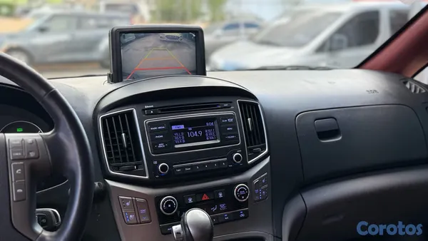 2021 Hyundai Grand Starex — foto 9 / 10