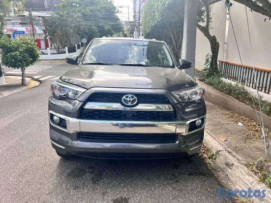 2015 Toyota 4 Runner — foto 2 / 7