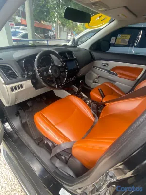 2018 Mitsubishi Outlander — foto 8 / 9