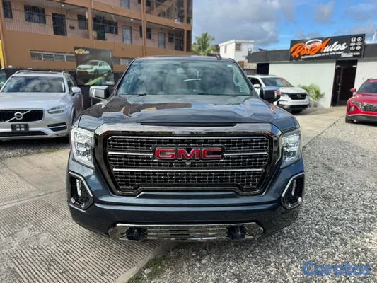 2020 GMC Sierra — foto 2 / 10