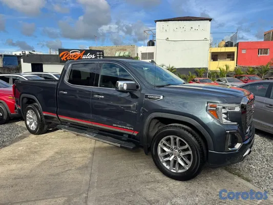 2020 GMC Sierra — foto 3 / 10